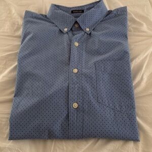 American Eagle long sleeve button-down collar‎ front pocket blue shirt